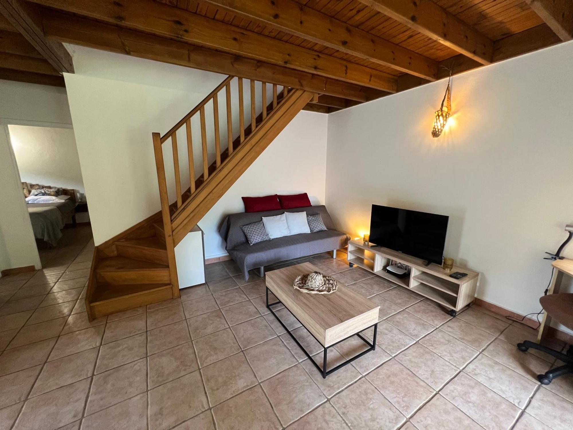 Villa Au Calme Avec Jacuzzi, Villa Le Boursoie Les Abymes Buitenkant foto